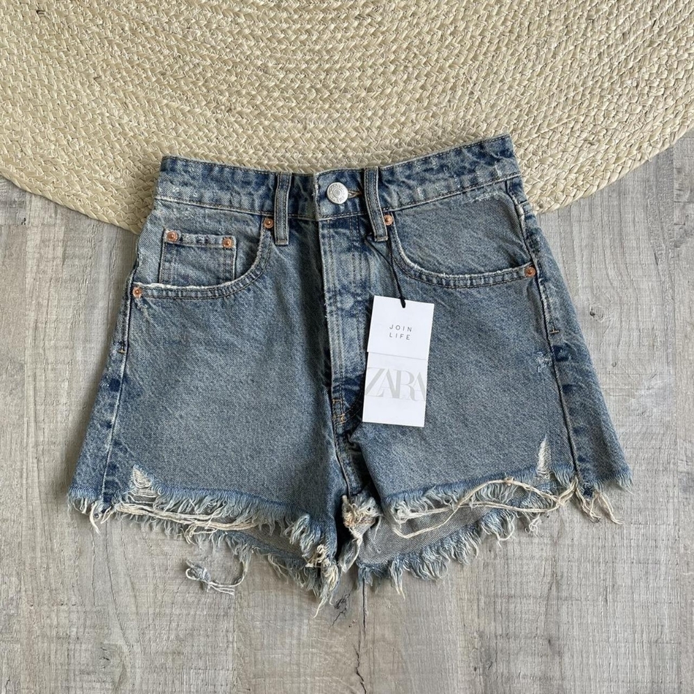 Zara Women's Blue Denim Shorts